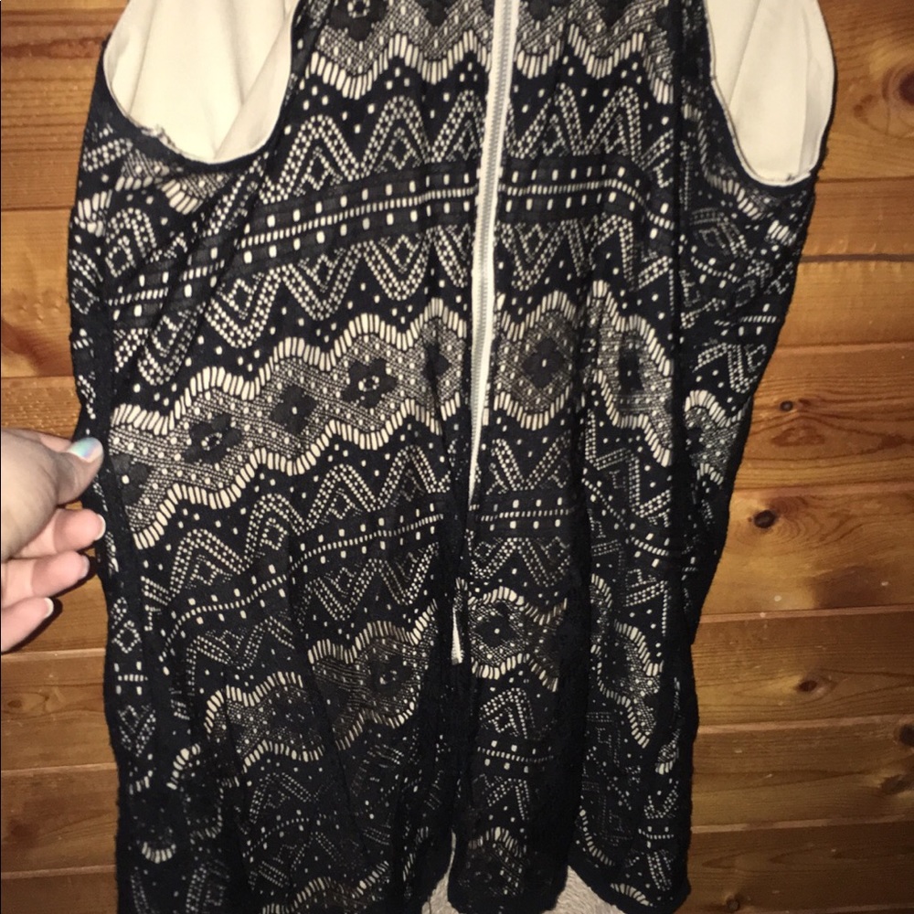 dress - Picture 3 of 4